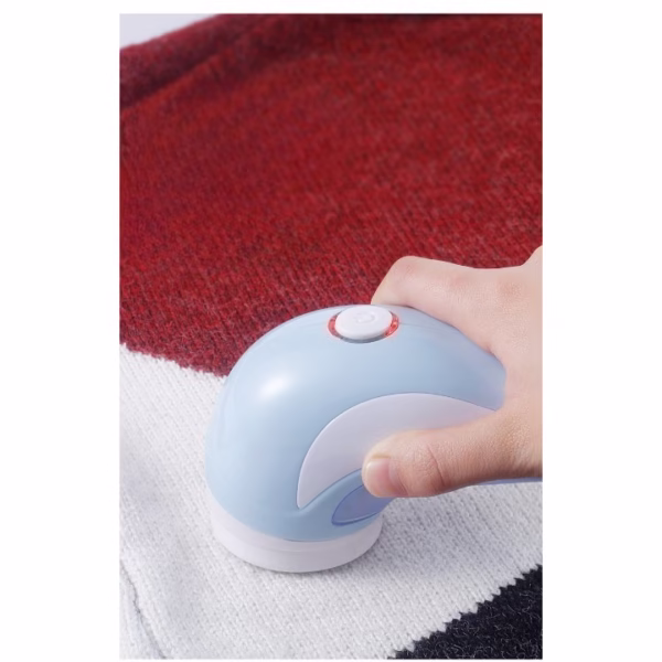 Aparat Pentru Curatat Scame, Par Si Praf, Flippy, Pentru Diferite Tipuri De Material, Cu Lame Din Otel Inoxidabil, Incarcare Prin USB Type-C, Cu Perie De Curatare si Cablu USB Incluse, 13.5x9 cm, Albastru - imagine 3