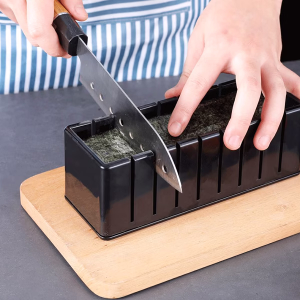 Aparat pentru Sushi, Flippy, Set 7 Accesorii pentru Sushi, Ofera 3 Forme de Design, Rotund, Triunghi, Inimioare, Negru - imagine 4