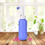 Bideu Portabil pentru Igiena Intima, Flippy, pentru Postpartum/ Postoperator, 450 mL, cu Capac si Husa Galbena, 29.5x7 cm, Culoare Recipient Mov - imagine 10