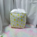 Cutie de Depozitare Pliabila, Flippy, Impermeabila, cu Snur, Capacitate 100 L, cu Manere, 50x50x40cm, Model Ananas, Galben - imagine 4
