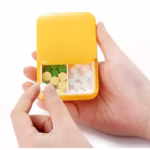 Cutie depozitare medicamente, 2 compartimente, Glisanta, Galben, Patrata, Flippy, Inchidere etans - imagine 3