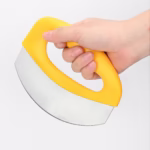 Cutit pentru taiat pizza Flippy, cu protectie din silicon pentru lama, inox, 15.5 cm, galben - imagine 5