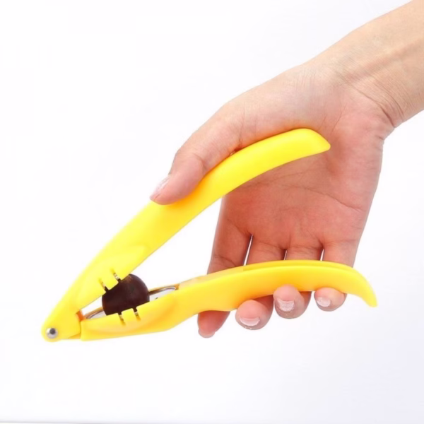 Dispozitiv de spart nuci si castane Flippy, ABS si otel, 17.5 x 5.5 x 5 cm, usor de utilizat, galben - imagine 3