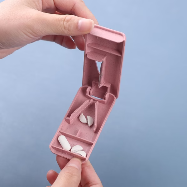 Dispozitiv taiere si depozitare medicamente, Flippy, Roz, Plastic, 8 x 4 x 1.8 cm - imagine 5