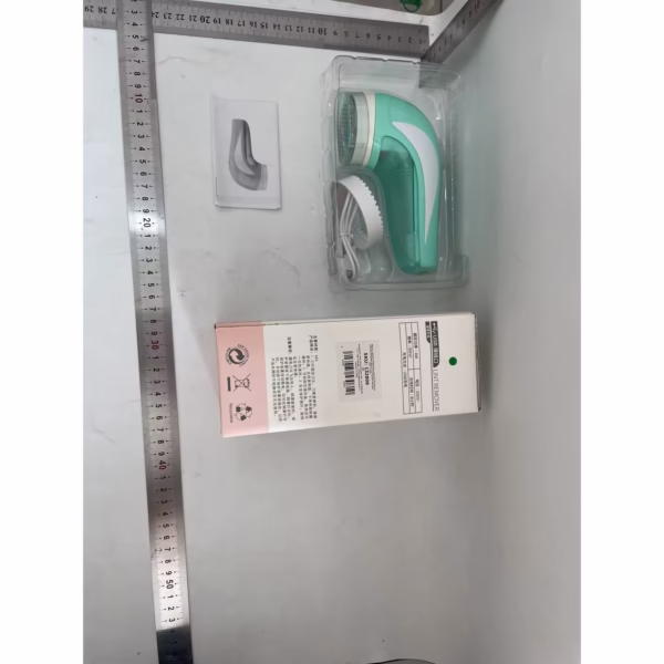 Aparat Pentru Curatat Scame, Par Si Praf, Flippy, Pentru Diferite Tipuri De Material, Cu Lame Din Otel Inoxidabil, Incarcare Prin USB Type-C, Cu Perie De Curatare si Cablu USB Incluse, 13.5x9 cm, Verde - imagine 2
