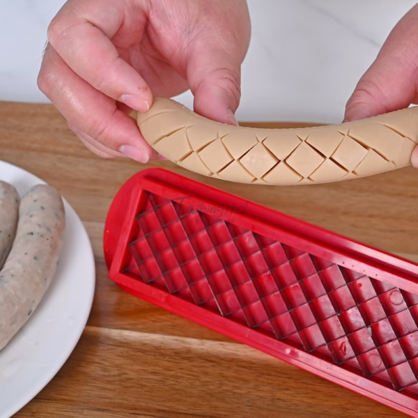 Feliator manual pentru hot-dog Flippy, crestare carnati si hot-dog, manual, potrivit pentru gratar, 29.5 x 6.5 cm, din inox si ABS, rosu - imagine 5