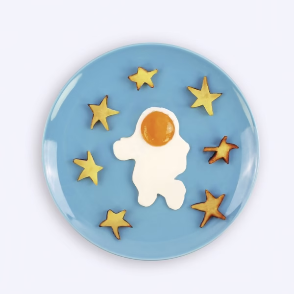 Forma pentru Alimente, Flippy, pentru Omlete/Prajituri/Clatite, din Silicon, Model Astronaut,15 x 11.5 x 2 cm, Alb - imagine 5
