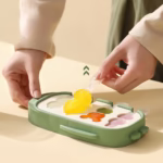 Forma pentru inghetata Flippy, 4 compartimente, forme cu animalute, materialsilicon si ABS, 21 x 12.8 x 3cm, verde - imagine 4