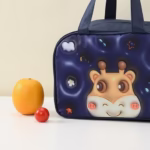 Geantă Frigorifică, Flippy, cu Desene Animat 3D, Portabilă pentru Copii, de Prânz, din Pânză Oxford, 27.5x18x20 cm, Model Cerb, Albastru - imagine 8