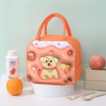 Geantă Frigorifică, Flippy, cu Desene Animate 3D, Portabilă pentru Copii, de Prânz, din Pânză Oxford, 23x13x19 cm, Model Catelus, Maro - imagine 3