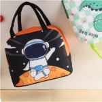 Geanta Termoizolanta pentru Copii, Flippy, 23x13x19 cm, Model Imprimeu Astronaut, din Folie de Aluminiu si Panza Oxford, Negru/Portocaliu - imagine 4