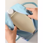 Geanta Termoizolanta pentru Copii, Flippy, 23x13x19 cm, Model Imprimeu Catel, din Folie de Aluminiu si Panza Oxford, Albastru/Alb - imagine 4