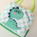 Geanta Termoizolanta pentru Copii, Flippy, 23x13x19 cm, Model Imprimeu Dinozaur, din Folie de Aluminiu si Panza Oxford, Verde - imagine 5
