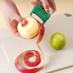 Decojitor/Curatator manual de legume si fructe, Flippy, portabil, cu magnet, doua lame, Inox, Verde, 6.7x6x1.6 cm - imagine 5