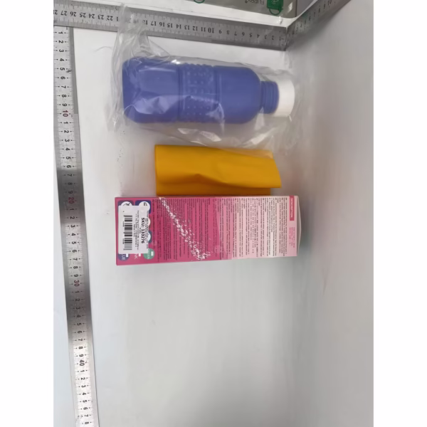 Bideu Portabil pentru Igiena Intima, Flippy, pentru Postpartum/ Postoperator, 450 mL, cu Capac si Husa Galbena, 29.5x7 cm, Culoare Recipient Mov - imagine 4