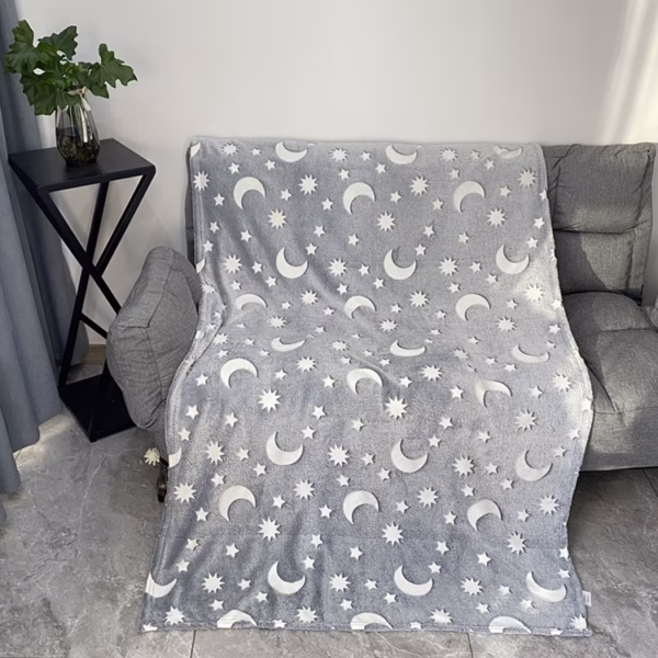 Patura Fosforescenta, Flippy, Moale, Pufoasa, Lumineaza in Intuneric, 1.5x2 m, Model Cer Instelat, Gri - imagine 2