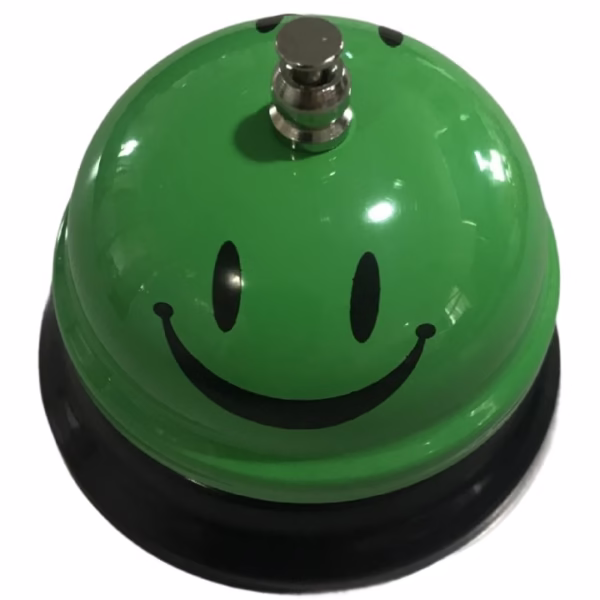 metal-bell-used-in-hotel-reception-bar-restaurant-metal-and-plastic-material-green-cover-smiley-face-main-67f7b595a8d64 Clopotel Metalic Multifunctional, Flippy, Verde cu Imprimeu Smiley Face, 7.5x7.5x6.5 cm, Receptie, Restaurant, Cafenele - imagine 1