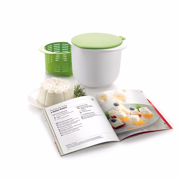 Recipient pentru Preparat Branza, Flippy, Capac de Silicon, Cheese Maker din Plastic, Strecuratoare, 17x14.5x12.8 cm, Alb - imagine 4