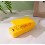 Mini Aparat de Sigilat Pungi cu Baterii, Flippy, Etansare prin Caldura, Spate Magnetic, Portabil, 9.7x3 cm, Galben - imagine 4