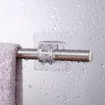 Set 2 Carlige Adezive Transparente, Flippy, Rezistente la Apa, 5 kg, Plastic, 6x6x4 cm - imagine 2