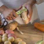 Peeler pentru Legume si Fructe, Flippy, 3.6 x 9.1 cm, Multifunctional, Curatator Pliabil, din ABS si Otel Inoxidabil, Verde - imagine 3