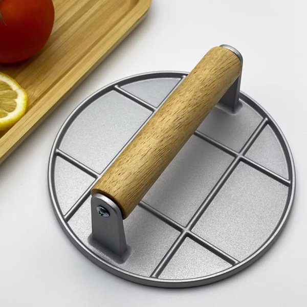 Presa Manuala pentru Carne, Flippy, din Aliaj de Aluminiu, Maner din Lemn, Presa pentru Burgeri, Usor de Curatat si Folosit, Rotunda, 16x16x6 cm, Gri - imagine 6