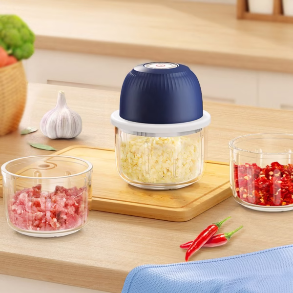 Tocator Electric pentru Bucatarie, Flippy, Model Presa Electrica pentru Legume Fructe Carne Umpluturi Sosuri, Otel Inoxidabil, 14 x 10.5 x 10.5 cm, 350 ml, Albastru Inchis - imagine 2
