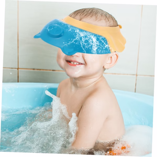 Viziera de Protectie Baie Pentru Copii, Fippy, Model Purcelus, Dimensiune ajustabila, Durabil, Usor de curatat, Impotriva Samponului, pentru Ochi si Urechi, TPE+PP, 23x23 cm, Albastru - imagine 6