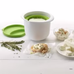 Recipient pentru Preparat Branza, Flippy, Capac de Silicon, Cheese Maker din Plastic, Strecuratoare, 17x14.5x12.8 cm, Verde - imagine 5