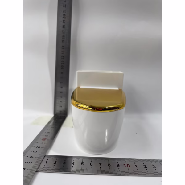 Scrumiera creativa Flippy, Forma de Toaleta, Capac Auriu, Material ABS si Otel Inoxidabil, 12.5 x 9.8 x 8.4 cm, Fixare prin Lipire sau De Sine Statator, pentru Baie, Camera, Bucatarie, Balcon, Auriu - imagine 6