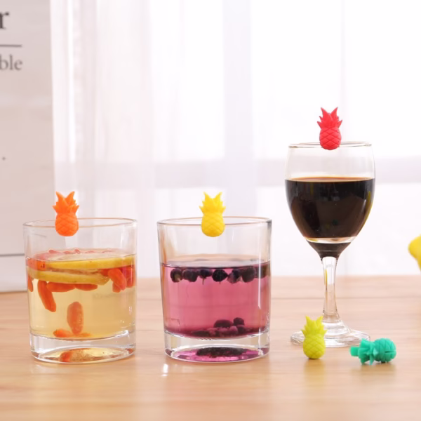 Set 6 Accesorii pentru Pahare, Flippy, pentru Petreceri/Cocktailuri, din Silicon, Model Ananas, Multicolor - imagine 5