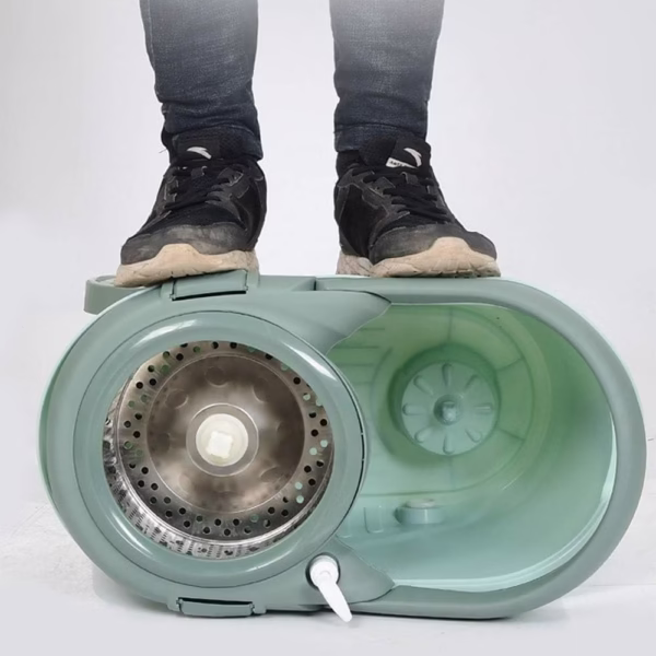 Set mop rotativ cu galeata Flippy, material plastic si microfibra, o rezerva inclusa, rezistent, cu dop scurgere, vas detasabil, orificiu pentru solutie, pentru interior, capacitate 8 l, verde - imagine 5