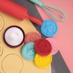 Set 6 stampile pentru prajituri Flippy, tematica de Craciun, din silicon alimentar non-toxic, taietor aluat inclus, 6 cm,  maner din plastic, compact, usor de depozitat, - imagine 7