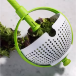 Strecuratoare multifunctionala rotativa, cu maner, material ABS, 22x12 cm, maner 18 cm, cu ventuza pentru prindere sigura, practic si usor de folosit, verde - imagine 3
