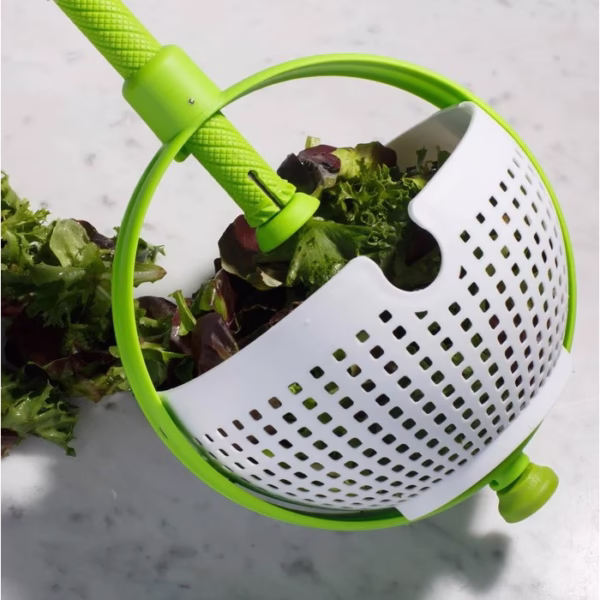 Strecuratoare multifunctionala rotativa, cu maner, material ABS, 22x12 cm, maner 18 cm, cu ventuza pentru prindere sigura, practic si usor de folosit, verde - imagine 3