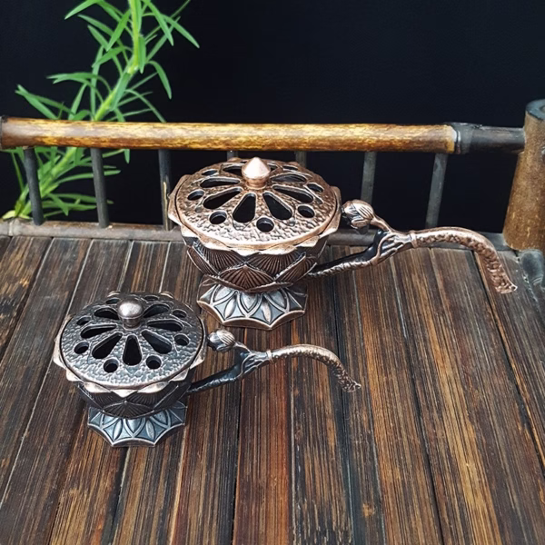 Suport de Tamaiat, Flippy, din Aliaj de Zinc, Model Lotus, Ignifug, 9.7 x 4.8 x 4.7 cm, Cupru - imagine 4