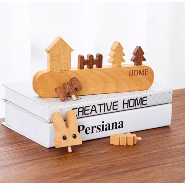 Suport pentru Chei, Flippy, din Lemn, Aplicare fara Perforare, Adeziv Inclus, 5 Carlige Negre, Model Casuta, Greutate Suportata 5 kg, 13.5 x 23 cm, Maro - imagine 3