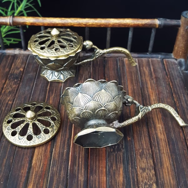 Suport de Tamaiat, Flippy, din Aliaj de Zinc, Model Lotus, Ignifug, 9.7 x 4.8 x 4.7 cm, Bronz - imagine 6