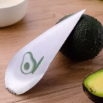 Taietor special pentru avocado Flippy, 3 in 1, forma curbata, zimti pentru apucare si taiere, din otel inoxidabil, 15 x 6 cm, gri - imagine 4