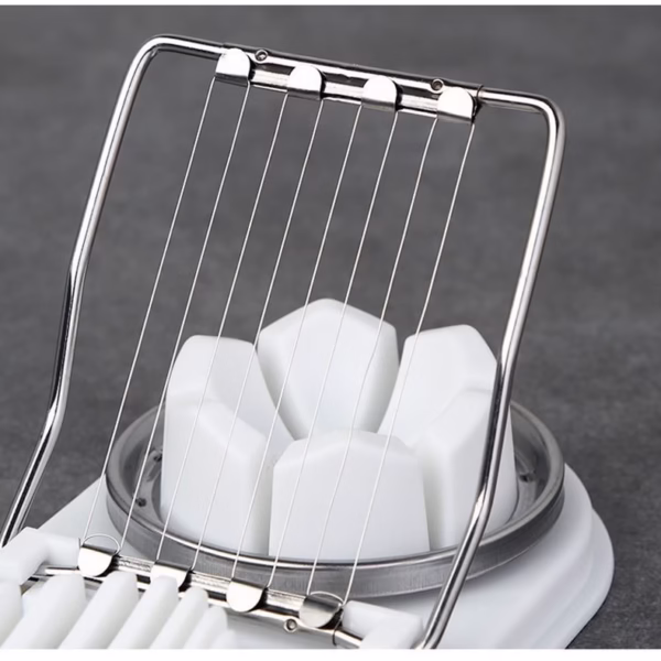 Feliator multifunctional Flippy pentru oua, mozzarela, fructe, 2 forme de feliere, agatatoare, 20 cm, Alb - imagine 4