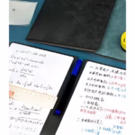 Set Agenda A5 Reutilizabila cu Pagini Tip Tabla, Agenda Pagini Albe cu Stergere Uscata, 3 Markere, 1 Burete și 1 Laveta de sters, Portabila, 24 x 16.5 cm, Coperta Piele, Negru - imagine 4
