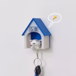 Suport de Chei, Flippy, Model Casuta si Breloc Caine Alb, 7x6x4cm - imagine 5