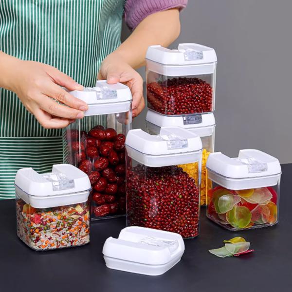 Cutie de Depozitare Alimente, Flippy, Cutie de Depozitare tip Container pentru Bucatarie, cu Capac, Inchidere Ermetica, Cutie pentru Cereale, 10.5 x 10 x 10 cm, volum 0.5 L, Alb - imagine 4
