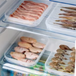 Cutie de depozitare de uz casnic, Flippy, Caserola pentru Frigider, Rezistenta la umiditate, Rezervor Sigilat pentru Depozitare Alimentara, 24.5 x 18.5 x 3.5cm, Alb Transparent - imagine 4