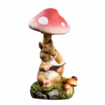 Decoratiune pentru Gradina, Flippy, Lumini LED cu Incarcare solara, 19.5 x 9.5 x 9.5 cm, Model Ciuperca cu Veverita care Citeste, Maro