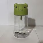 Recipient de ulei, Flippy, Model Ursulet, Sticla pentru Lichide de Bucatarie, Inchidere Deschidere Automata, 18.5 x 13 cm, Volum 630 ml, Verde - imagine 2